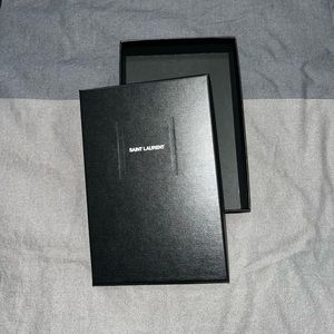 Saint Lauren box